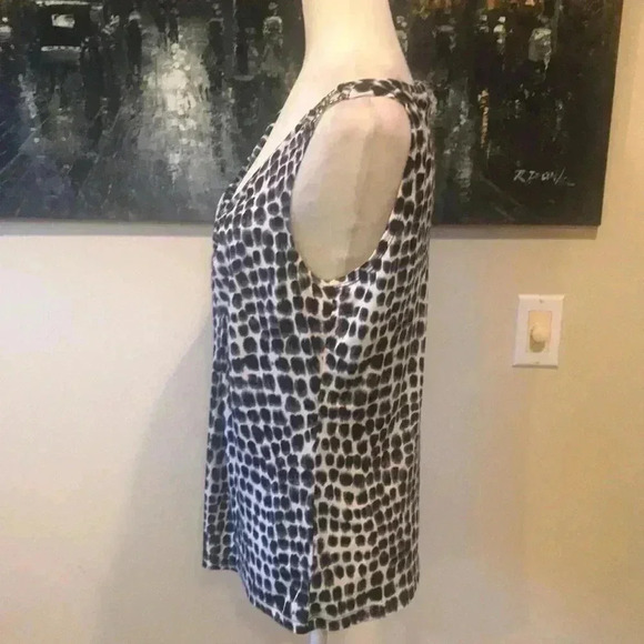 Michael MICHAEL KORS Black & White knotted Front Metal loops Shoulder Top-M - Picture 4 of 9